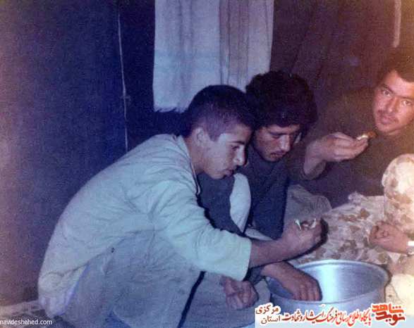 از چپ: حمیدرضا صالحی - محمد پولادوند - ابوالفضل کمال آبادی