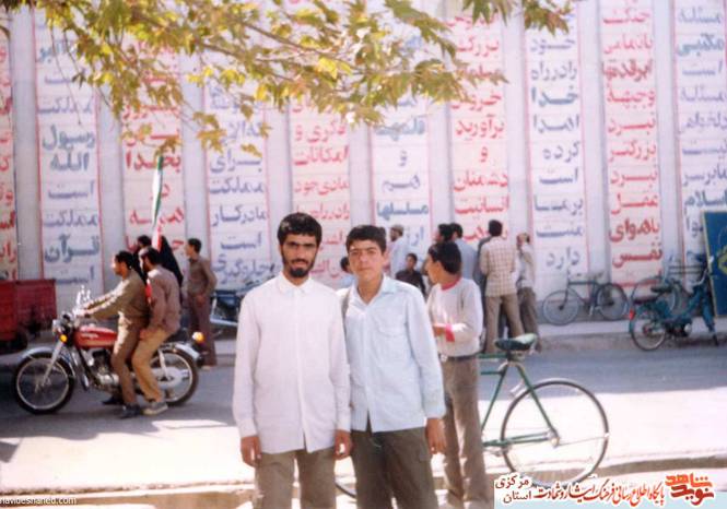 از چپ: شهید علیمحمد محمدی - شهید حسین آبادی