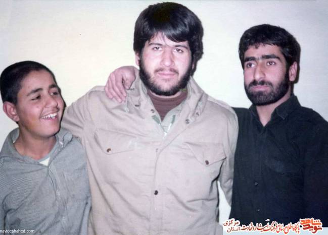 از چپ: راهزانی - حمید ابراهیمی -شهید اکبر محمدی