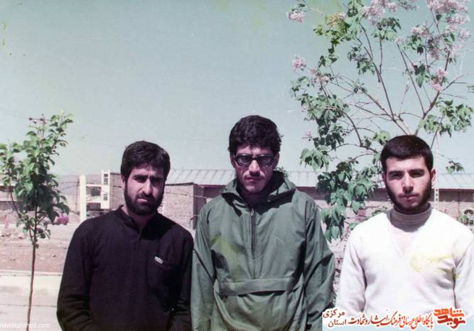 از چپ: شهید اکبر محمدی - مجتبی خانمحمدی - مجتبی خانمحمدی - شهید مهدی شریفی
