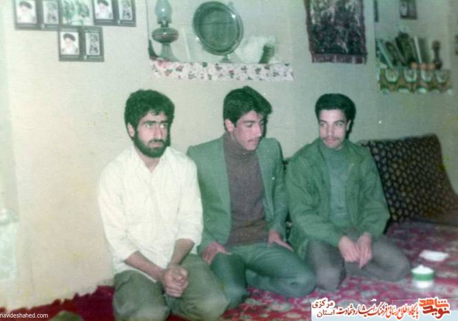 از چپ: شهید اکبر محمدی - داود صادقی - محمد محمدی