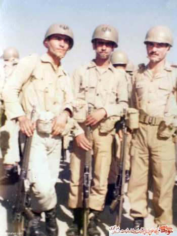 نفر سمت چپ: شهید علی اصغر مهری