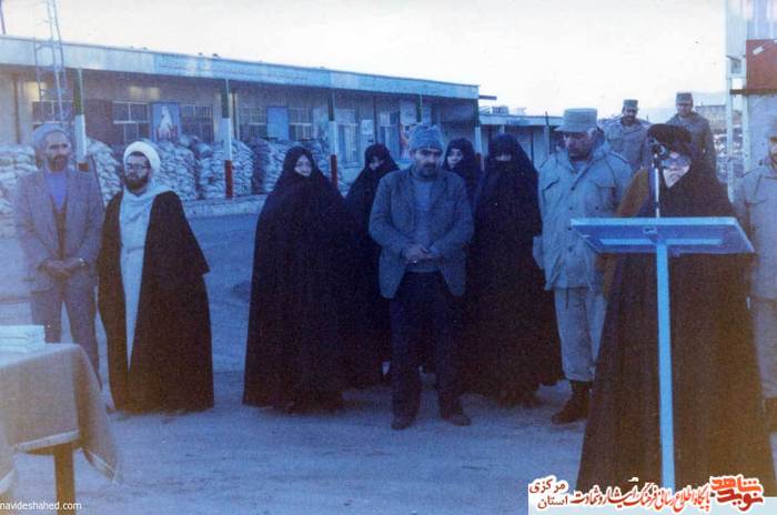 کاروان اعزامی برای بازدید از پایگاه های رزمندگان اسلام در کردستان 1366