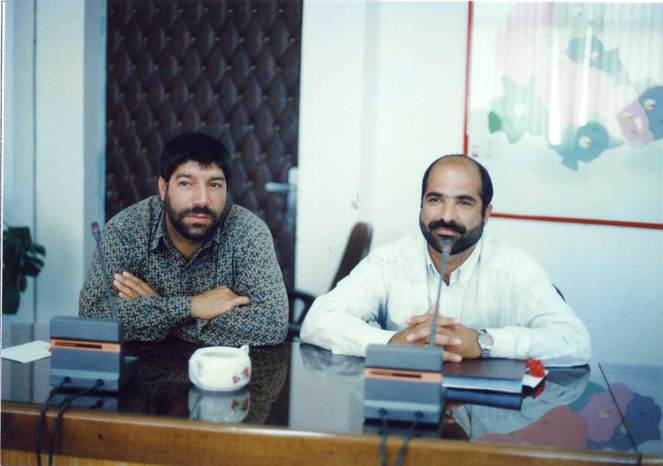 از راست به چپ: آزاده بهمن رسولی - آزاده علی علیمیری