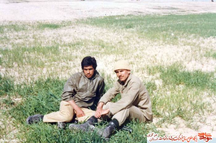 از چپ: شهید محمدحسین بیگلری - شهید محسن بیگلری