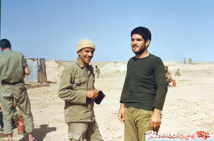 از چپ: شهید محمدحسین بیگلری - حمید مرادی 