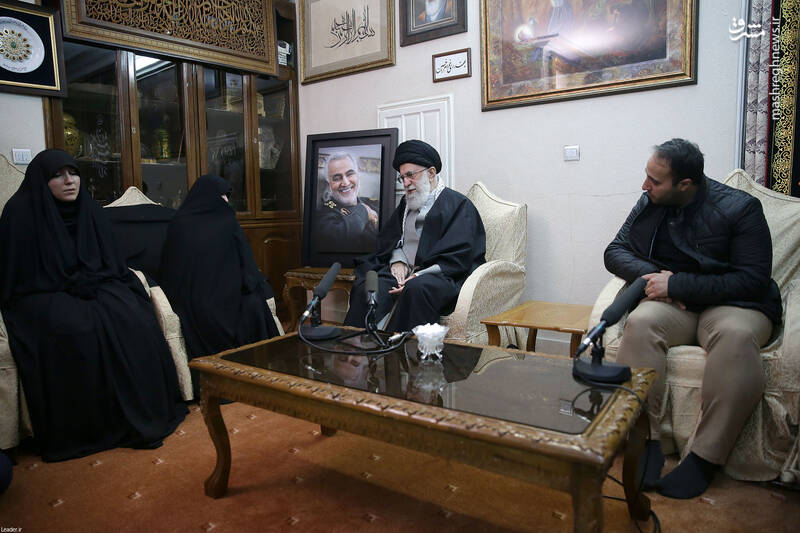 قائد الثورة: الفريق سليماني لم تكن تأخذه لومة لائم في أداء الواجب قائد الثورة: الفريق سليماني لم تكن تأخذه لومة لائم في أداء الواجب