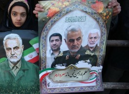 بيان قائد الثورة في مراسم تشييع الشهيد قاسم سليماني في كرمان