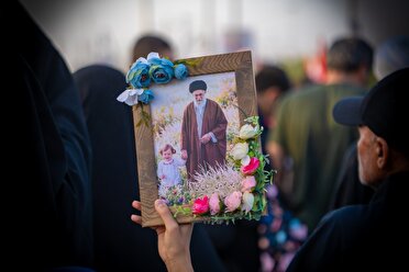 صور من مراسم التشييع المهيبة للقائد الشهید في مدینة قم المقدسة