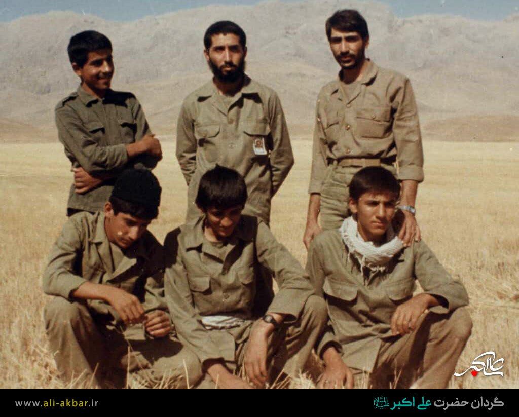وداع باشکوه مردم منطقه ۴ با مادر شهید مسعود فرشادی