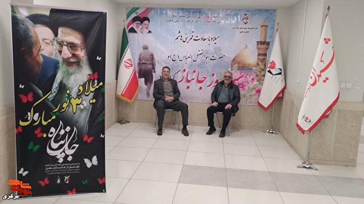 عکس یادگاری جانبازان اراک در حاشیه مراسم روز جانباز