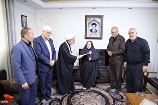 دیدار دبیرکل کنگره ملی شهدای غریب اسارت با خانواده...