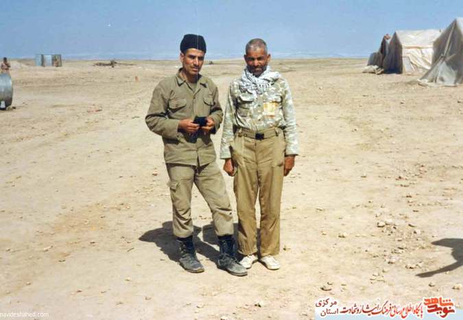 سمت چپ : شهید محمدحسین بیگلری