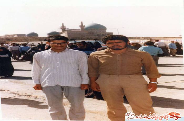 از چپ : شهید محمد حسینی - سید حسن شریفی