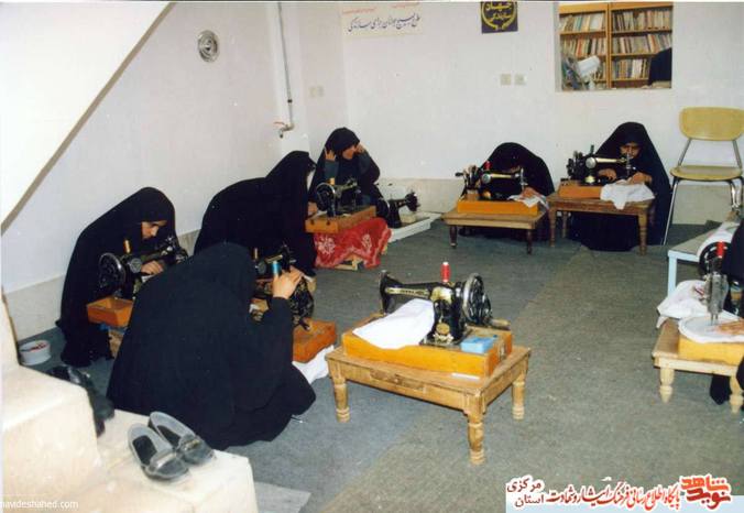 کارگاه جهادی دوخت لباس برای رزمندگان