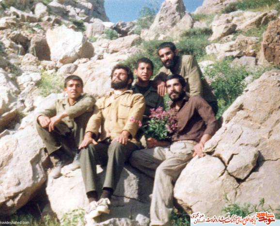 کردستان - پاوه - شهدای تصویر شهید حبیب اله صفری - شهید اصغر فتاحی