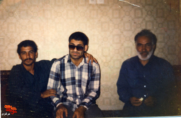 از چپ : علی فتائی - محمد داودآبادی - پدر علی فتائی
