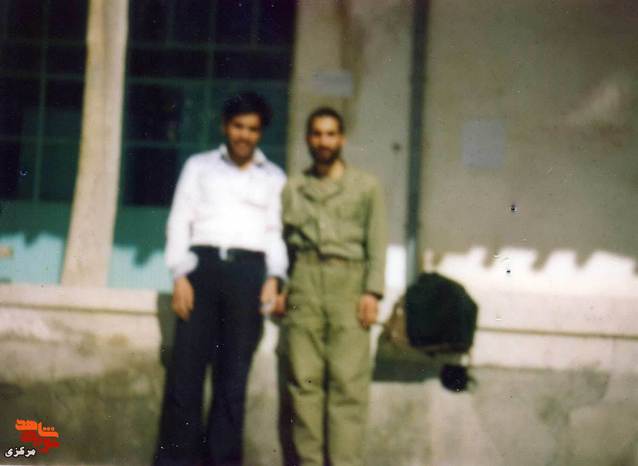 سمت چپ: سید حسین طبائی