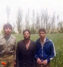از چپ: اسمعیل شعبانی - صفر حسینی - شهید محمد حسنی