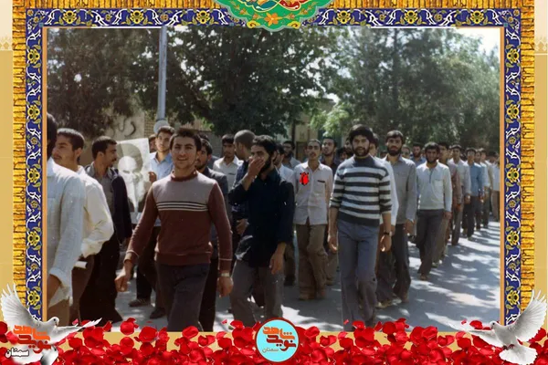 ردیف دوم نفر چهارم شهید حسین جدیدی